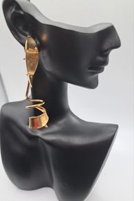 Vintage 9ct  yellow gold earrings