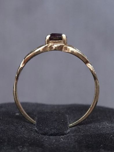 Vintage Fully Hallmarked Gold Garnet Ring Birmingham  Size 57