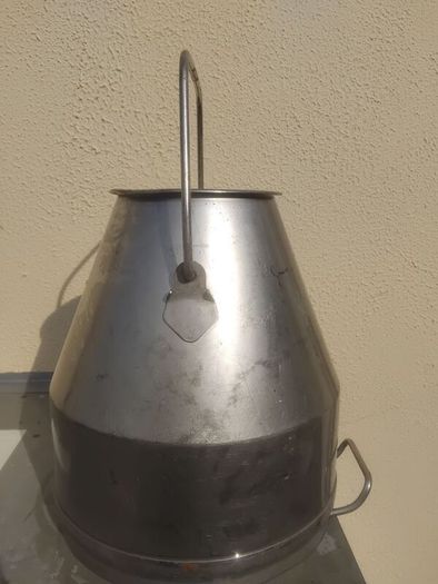 Stainless steel milk bucket  Nice round hander   Milk bucket, milk churn Cow Milk plant