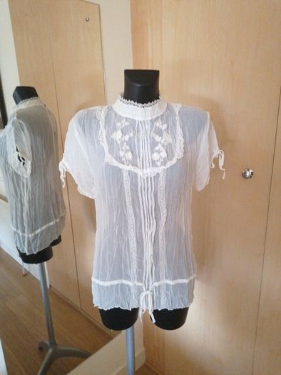 Women's Blouse NWT Victorian Style SIZE 18