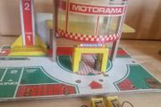 Vintage 1970s Autorama Motorama Toy Garage
