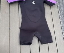 kids wetsuit age 7-8