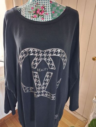 Navy Top