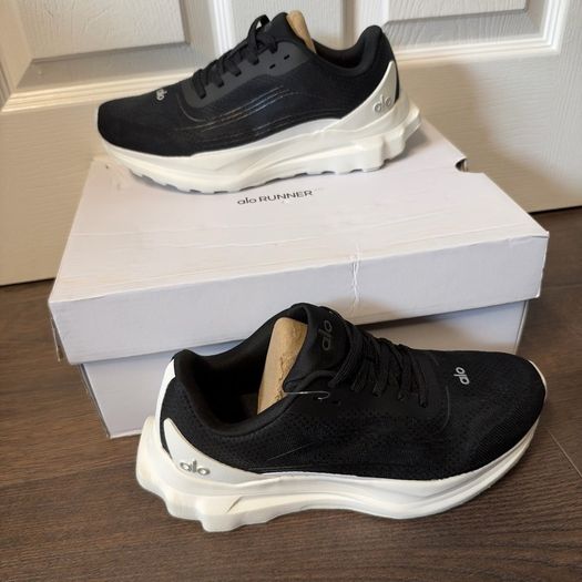 Alo shoes size 6uk