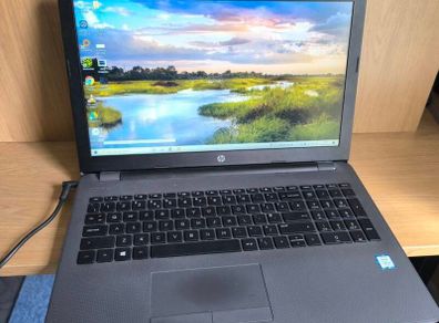 HP 250 G6 i5-7200 Windows 10 Home