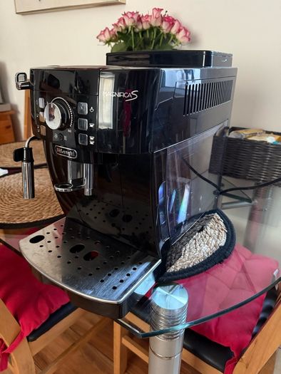 DeLonghi Magnifica S coffe machine