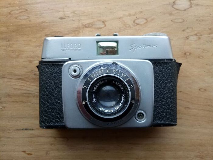 Vintage Ilford Sportsman Film Camera