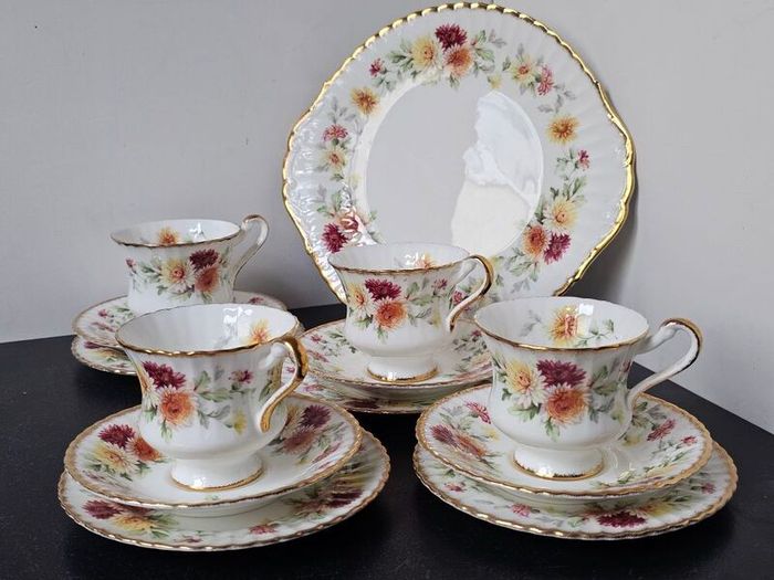Vintage Paragon "Autumn Glory" Tea Set