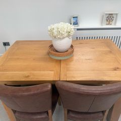 Dining room table