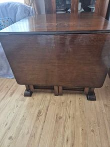 Drop Leaf vintage table