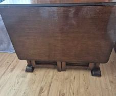 Drop Leaf vintage table
