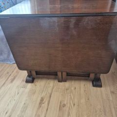 Drop Leaf vintage table