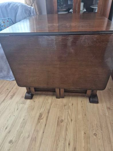 Drop Leaf vintage table