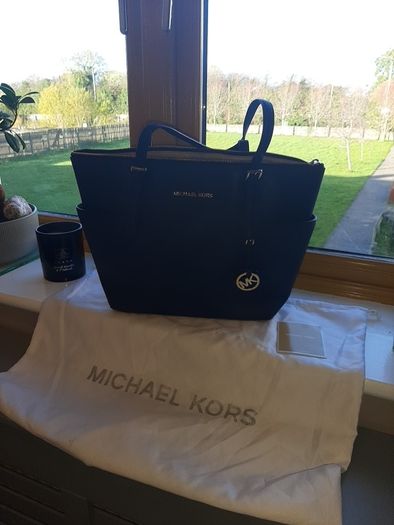 Michael Kors hand bag