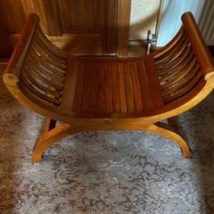 stool end of bed