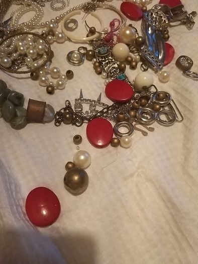 Broken Jewellery