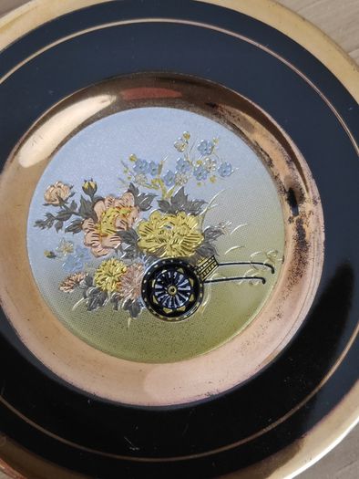 The Art of Chokin  24K gold  Edged small plate with wheelbarrow