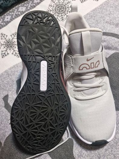 nike runners