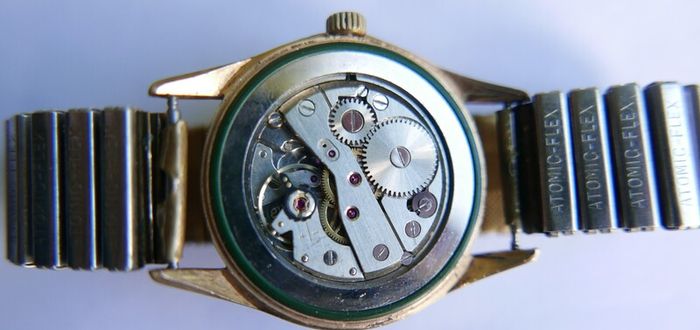 Vintage Men's STAER 17 Jeweles Incabloc Antimagnetic Watch, the watch works well and keeps time
