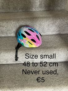 Girls helmet, never used, size small