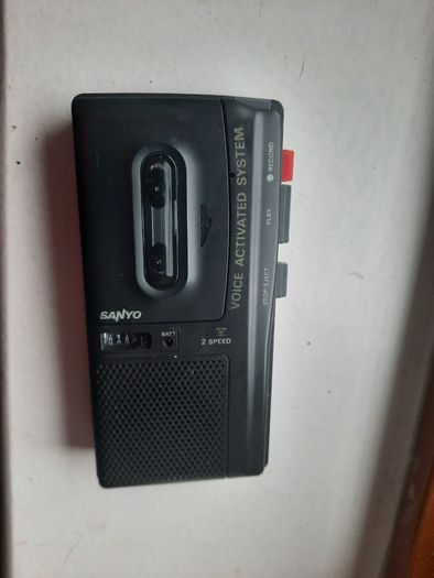 Tape voice recorder / dictation machine / player