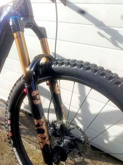Trek FUEL + EX 9.8 XT Di2 M Gloss Navy Smoke/Matte Trek Black Gen 2