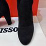 Guess boots Image 2
