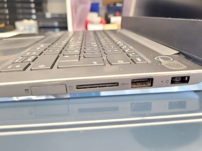 Lenovo ThinkPad 20SL 14" i5-1035G1 8GB 512GB HDMI and Type C ports, Windows 11 Pro Notebook