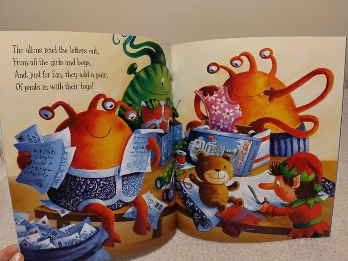 ALIENS LOVE UNDERPANTS children,s books by Claire Freedman