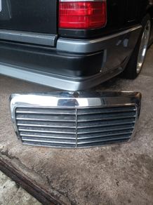 Mercedes W124 grill