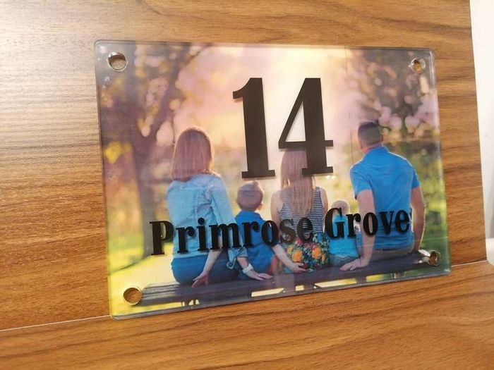 house number/ name signs