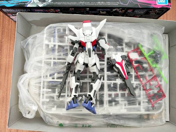 Mobile Suit Gundam Build Strike Exceed Galaxy Gunpla Model Bandai 2023 1/144