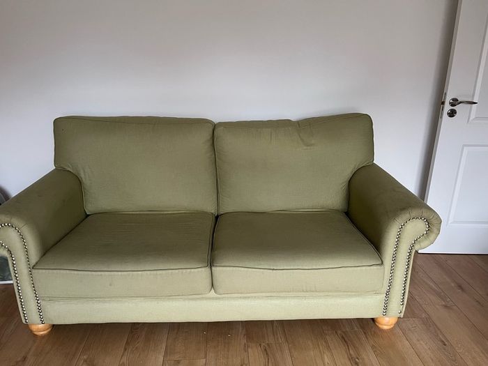 2 sofas