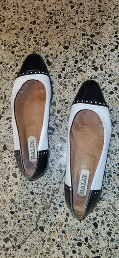 Bally Ballet pumps black white leather
