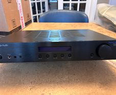 Cambridge Audio AM10 Integrated Amp