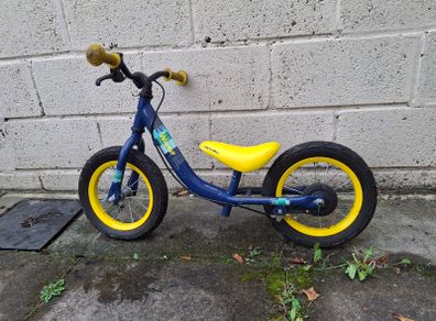 Kids push bike