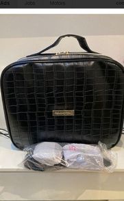 New Remington New York Make-up / Toiletries Bag with Accessories
