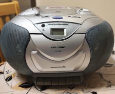 Radio / CD / Cassette Boombox Grundig SCD 888, China.