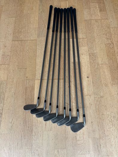 Full set Lynx Predator golf clubs