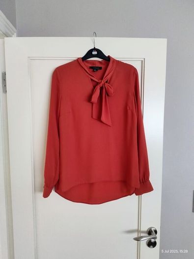 women's pussybow blouse
