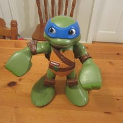 2014 viacom leanardo turtle