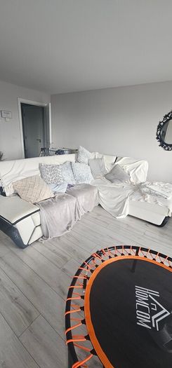 Lshaped couch sofabed