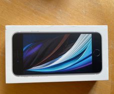 iPhone 16 SE box