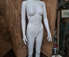 Female Mannequin