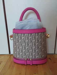 bucket bag