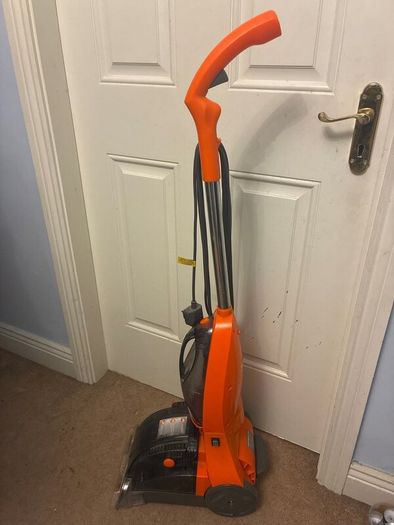 Carpet cleaner