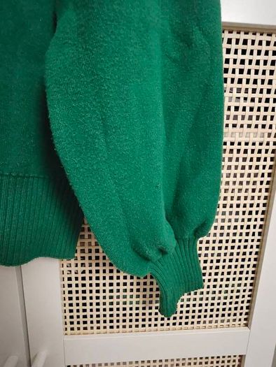 Green Jumper Object S