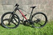 TREK MARLIN 5 mountain bike