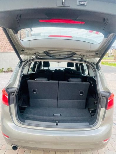 2016 BMW 218i Gran Tourer Automatic (7-Seater).