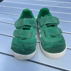 Adidas Gazelles Green size 5K (infant)